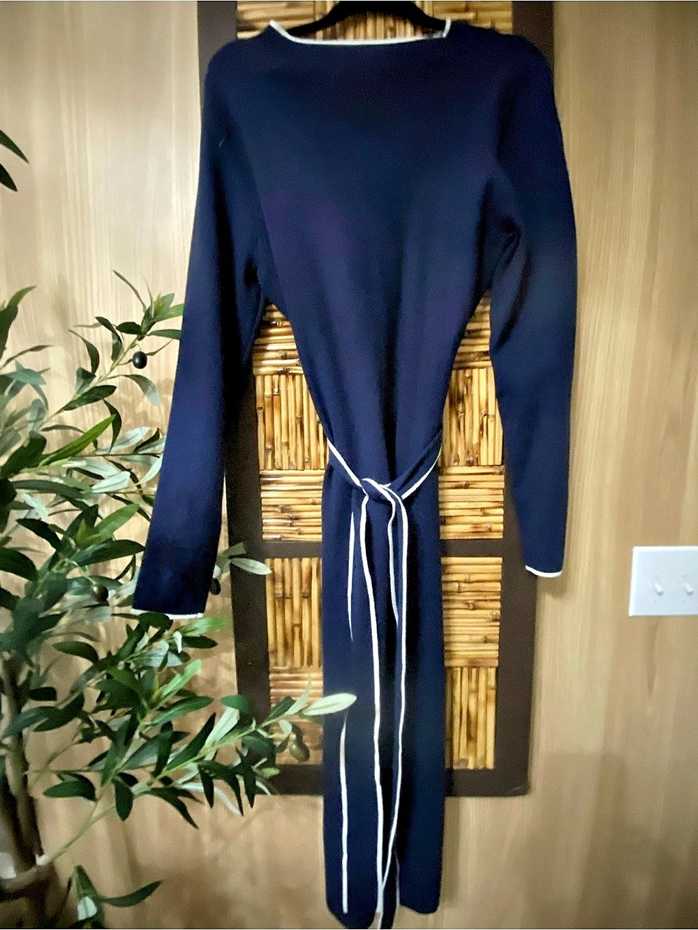 MEROKEETY Long Sleeve Tie-Front dress in Blue & White Size Large